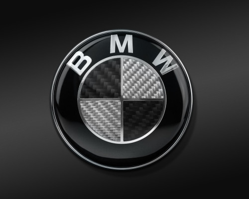 emblemat samochodu BMW