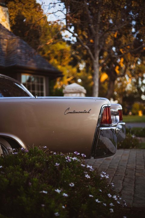 Lincoln Continental 1961 — 1969